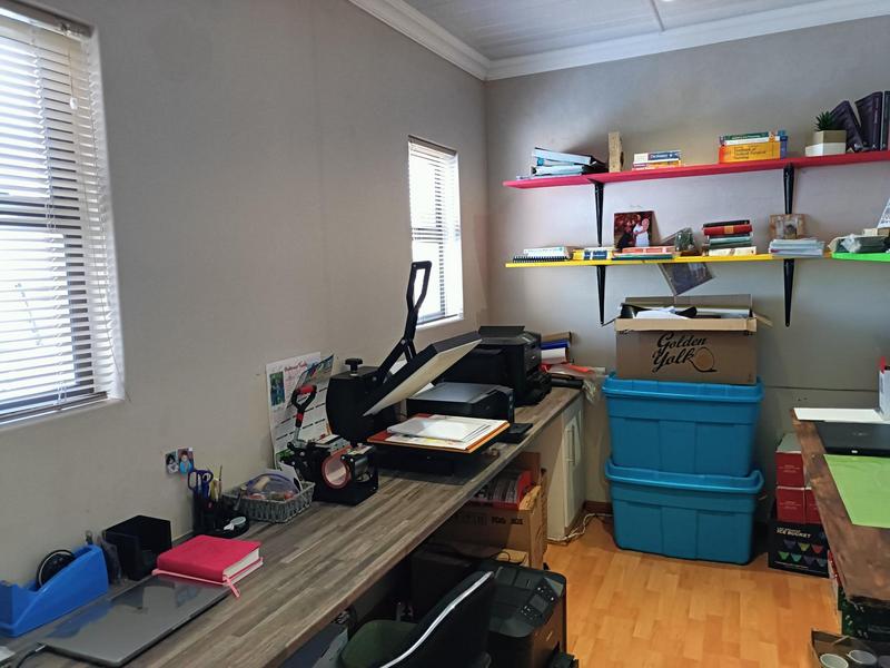 4 Bedroom Property for Sale in Darling Western Cape